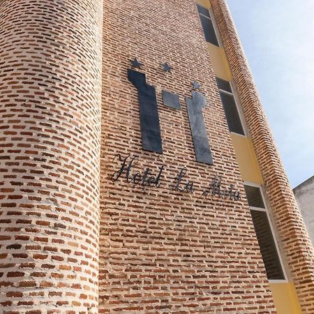 Hotel La Mota By Punta25 Hotels Group メディナ・デル・カンポ エクステリア 写真