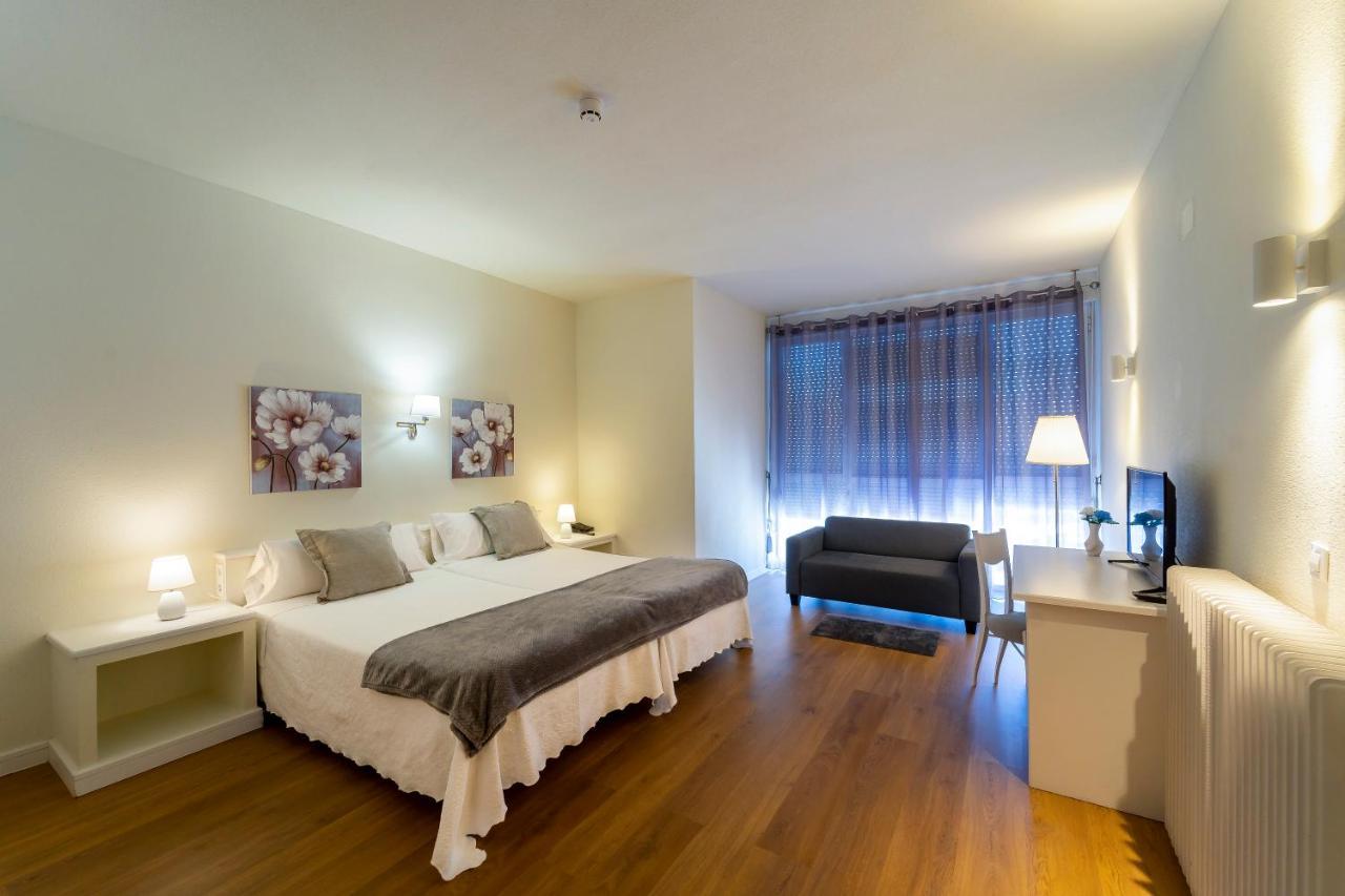 Hotel La Mota By Punta25 Hotels Group メディナ・デル・カンポ エクステリア 写真