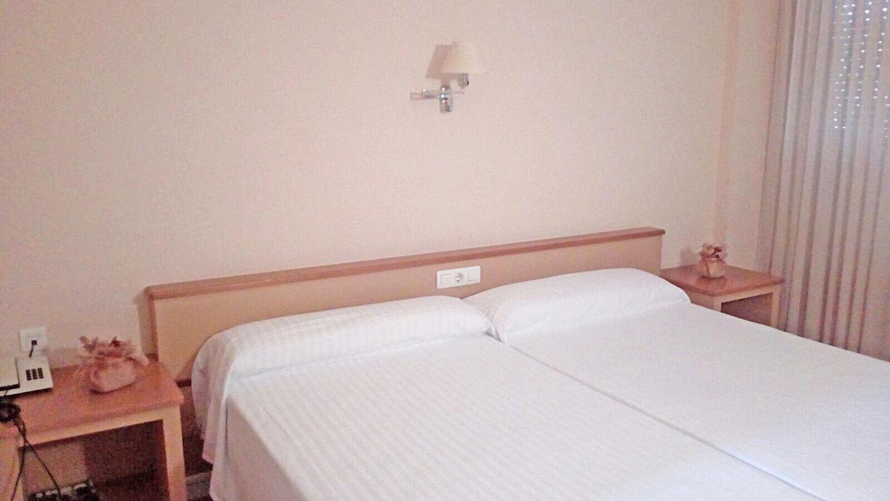 Hotel La Mota By Punta25 Hotels Group メディナ・デル・カンポ エクステリア 写真